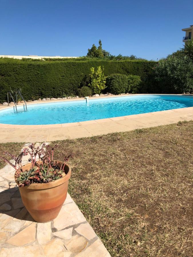 Villa C3 Arthur Rimbaub Chambre D'Hote Piscine Proche Mer Plage 600M Cagnes-sur-Mer Exteriör bild